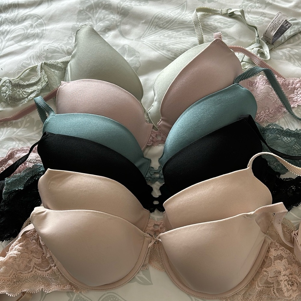 6 Victoria Secret ipex bras